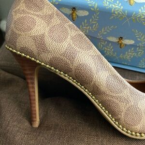 Coach leather high heels 7.5